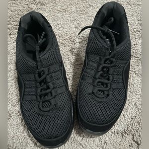 Black Bloch dance shoes. Size 8.